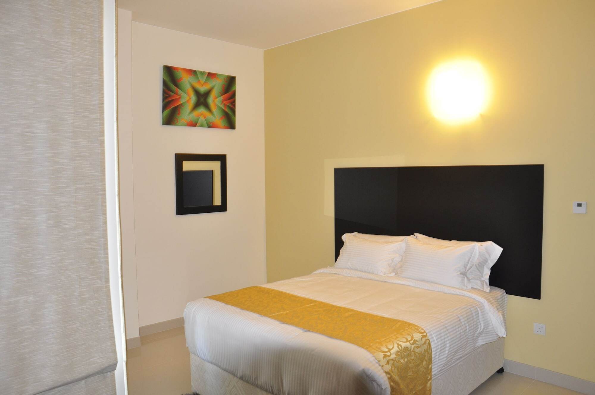 Gulf Suites Hotel Amwaj Manama Exterior photo