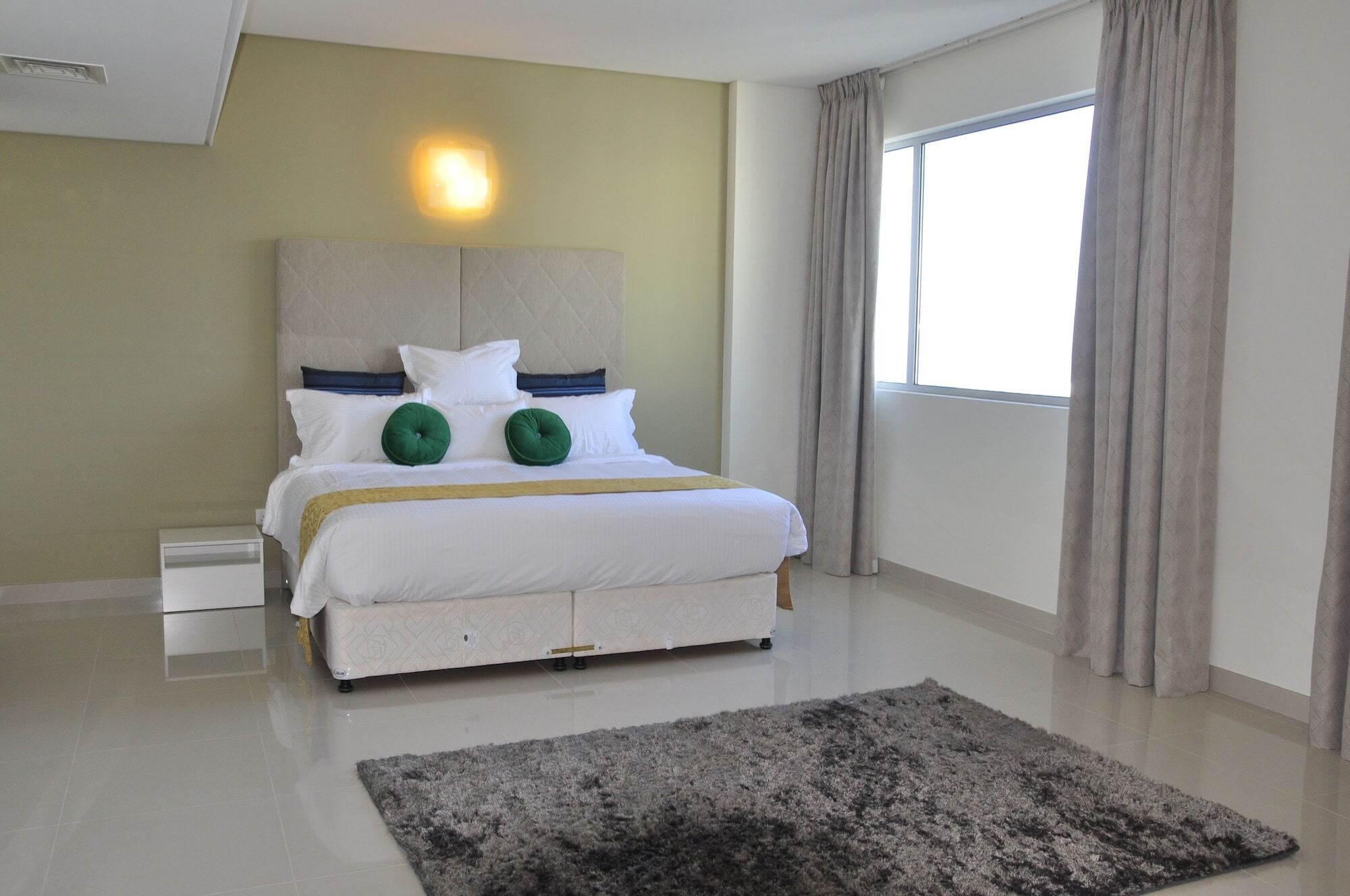 Gulf Suites Hotel Amwaj Manama Exterior photo
